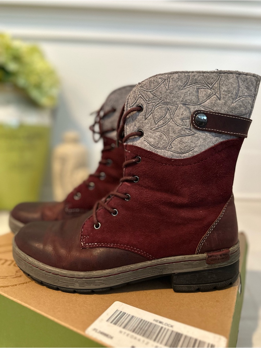 Jambu Hemlock Burgundy Waterproof Leather Boots – Women's Size 7.5 (Like New)
